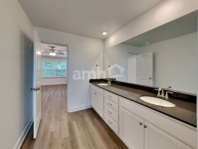 Building Photo - 238 Marin Dr
