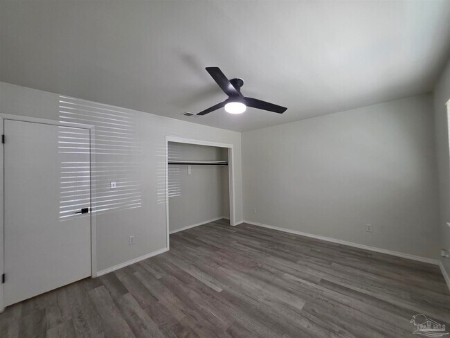 Building Photo - 9440 Guidy Ln