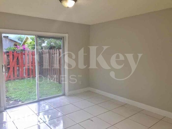 Building Photo - 25024 SW 128th Pl