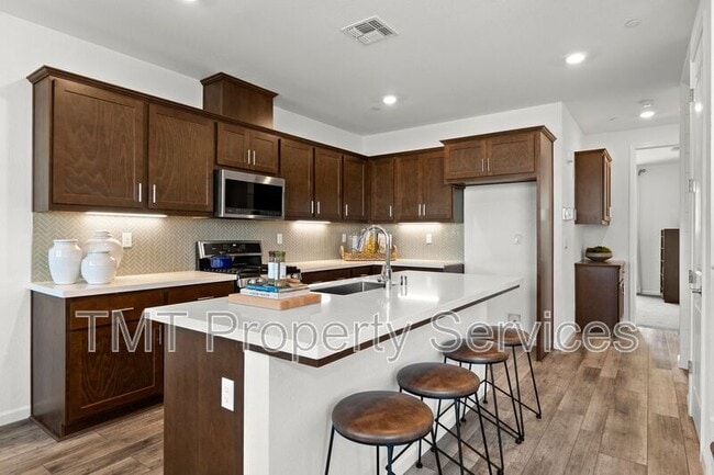 Building Photo - 2954 Valbonne Walk