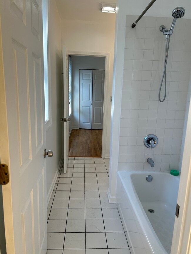 Building Photo - 363 E 59th St