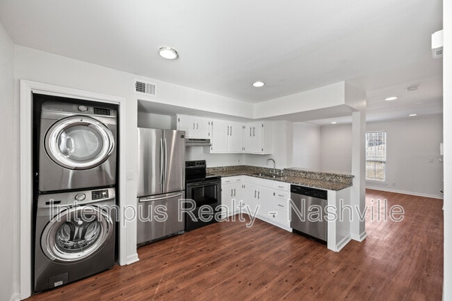 Building Photo - 1300 Aline Ave