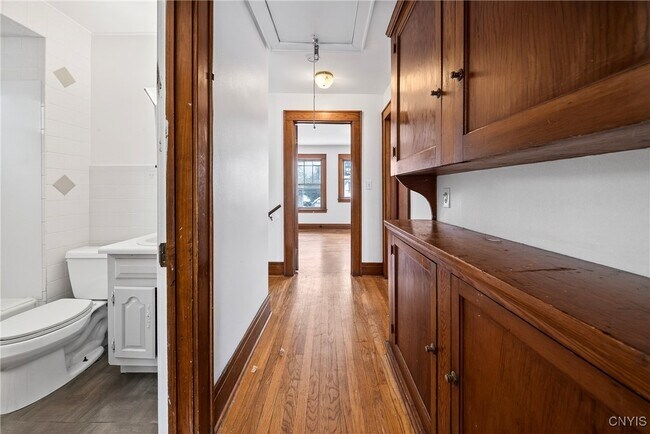 Building Photo - 1521 Grant Blvd