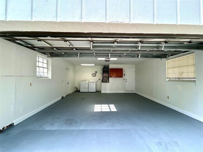 Building Photo - 13971 SW 112th St