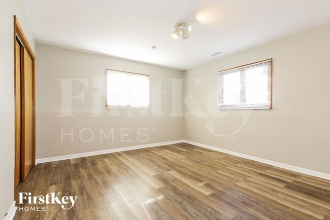 Building Photo - 2508 John Bourg Dr