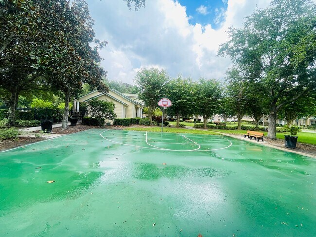 Building Photo - WATERS EDGE/LK NONA-8641 Bradleys Landing St Orlando FL 32827