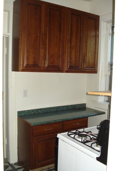 Building Photo - 209 West Ave S