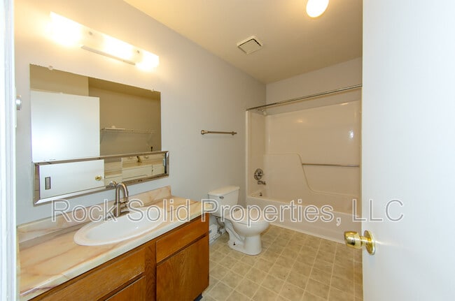 Building Photo - 714 Dell Range Blvd