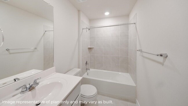 Building Photo - 3831 Turnpike Dr