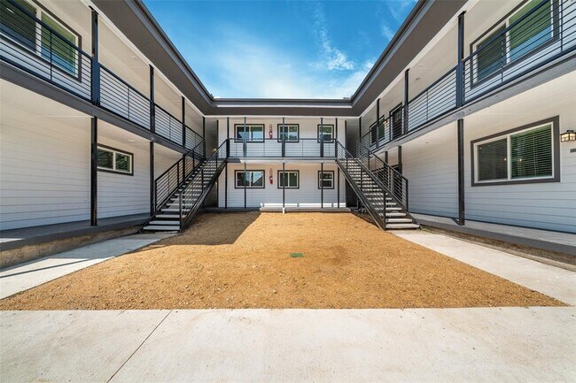 Building Photo - 4708 San Jacinto St