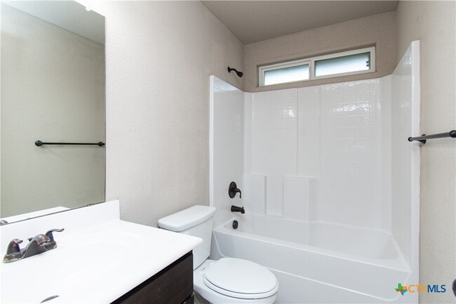 Building Photo - 6703 Keechi Valley Dr