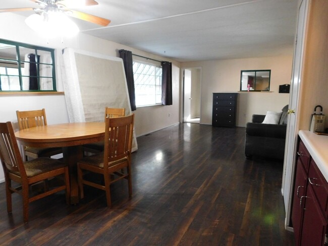 Building Photo - Unique Property