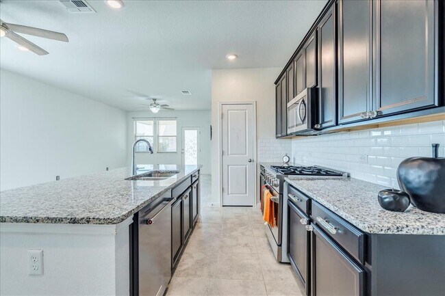 Building Photo - 101 Otella St