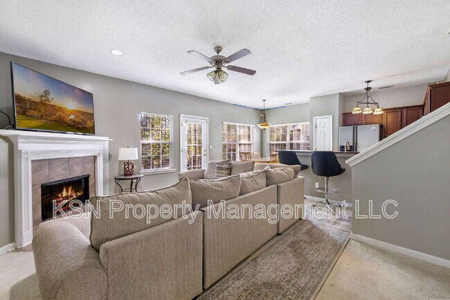 Building Photo - 13 Orchid Ln