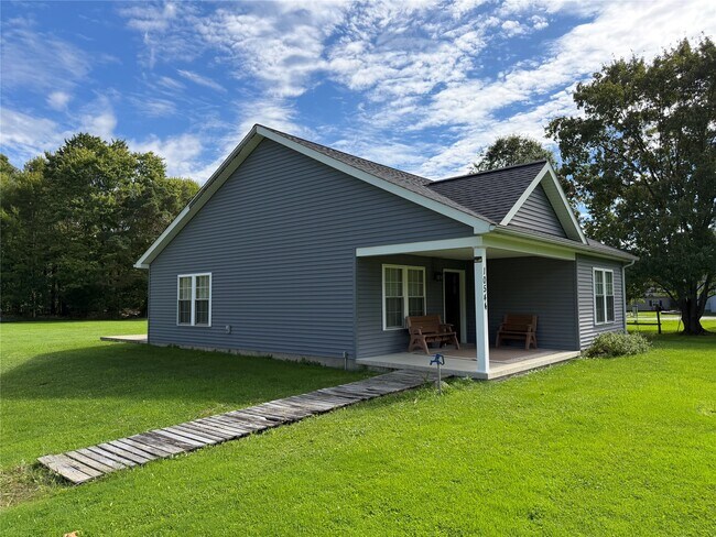 Building Photo - 10540 Williamson Rd