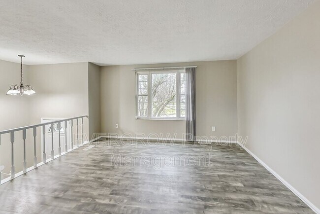 Building Photo - 5310 Shelbyville Rd