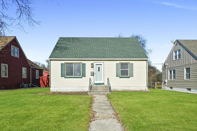 Primary Photo - Updated 5-Bedroom, 2-Bath Home Across from...