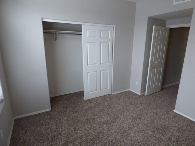Building Photo - 1641 W Canal Cir