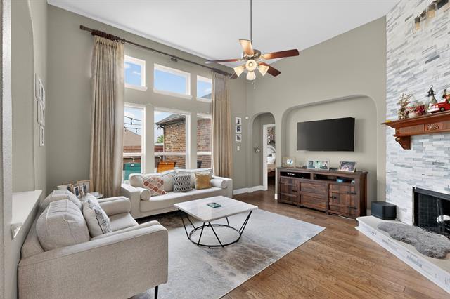 Building Photo - 2345 Fountain Gate Dr