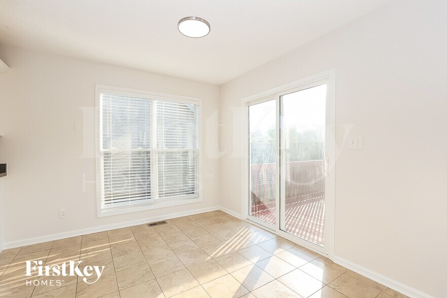 Building Photo - 3481 Sikorsky Ln