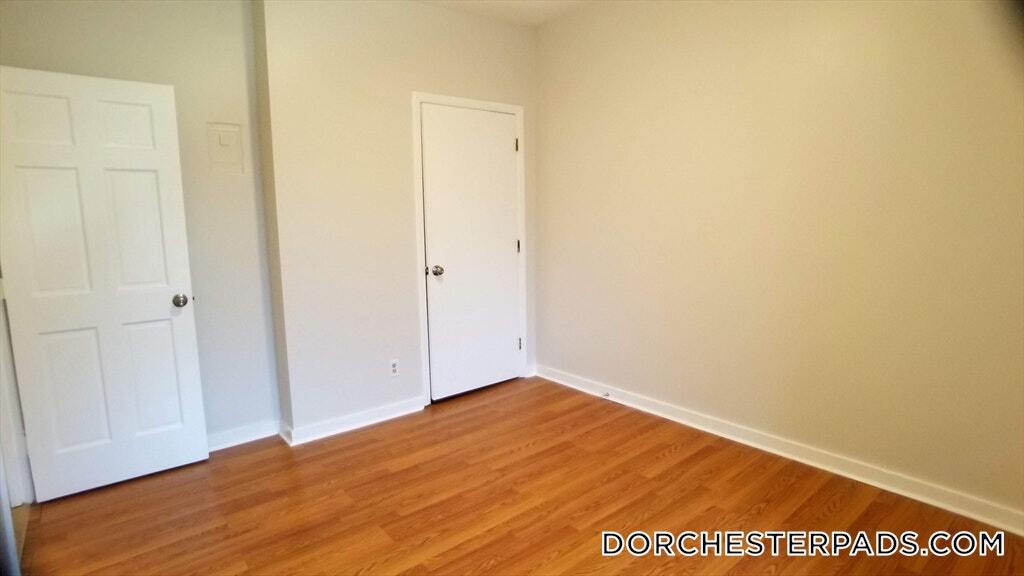 Building Photo - 3 Sunderland St