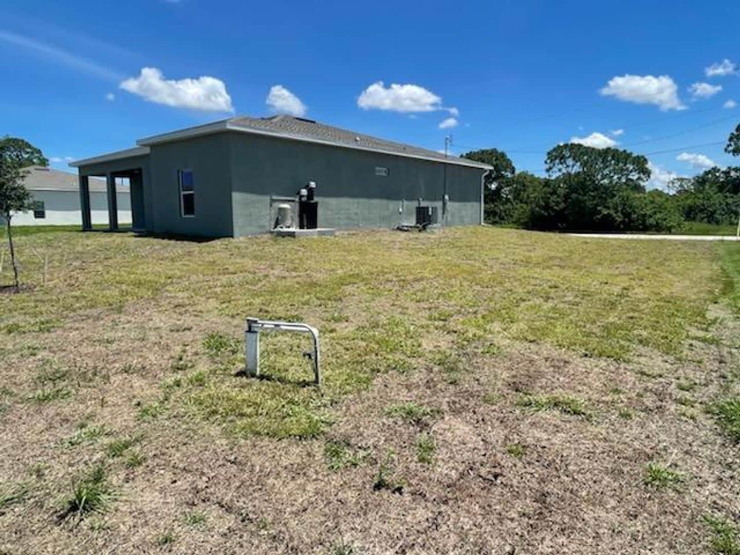 Building Photo - 4/2 Single Family Home