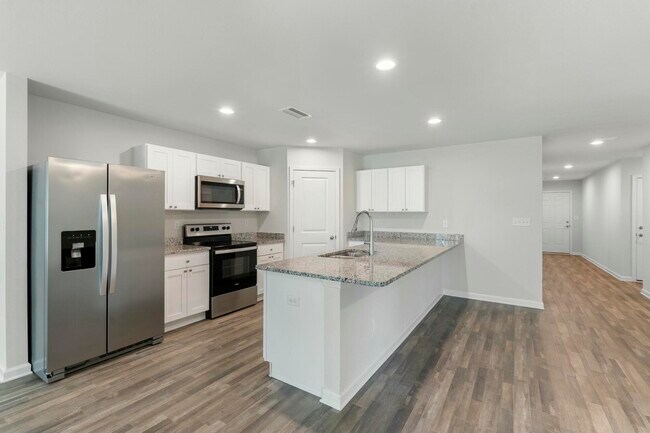Building Photo - 610 Riverwalk Cir