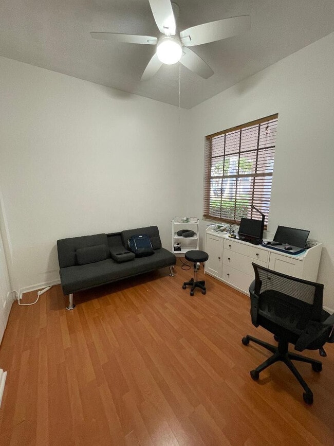 Building Photo - 4382 Fox Ridge Dr