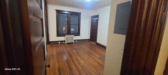 Building Photo - 119 S 14th St