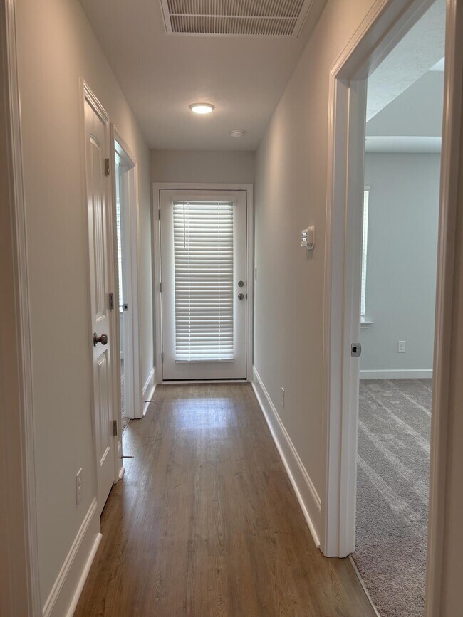 Building Photo - 8104 Bannock Cir