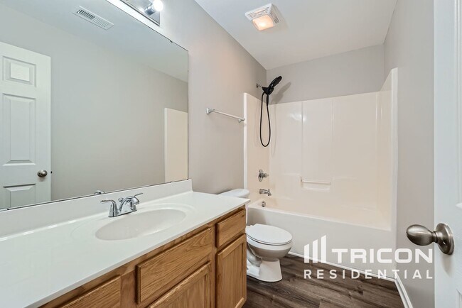 Building Photo - 2496 Ivy Creek Frd