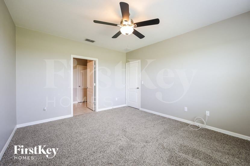 Building Photo - 480 Burnham Cir