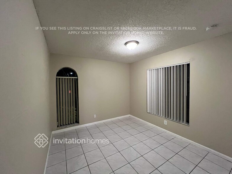 Building Photo - 10663 NW 32nd Ct