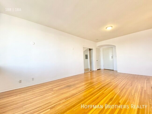 Primary Photo - 706 N Curson Ave