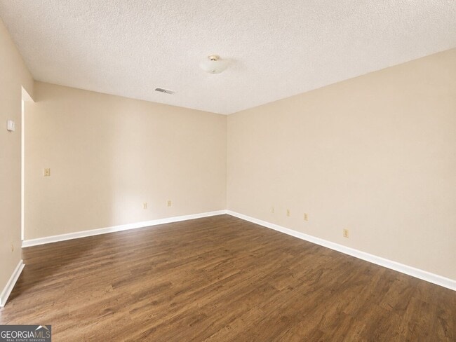 Building Photo - 109 Seaparc Cir