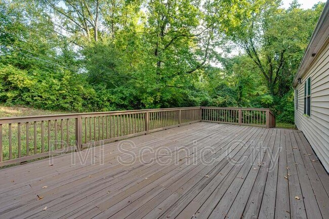 Building Photo - 4717 Beverly Kay Dr