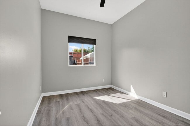 Building Photo - Cozy, perfectly located 2 bedroom unit in San Diego!