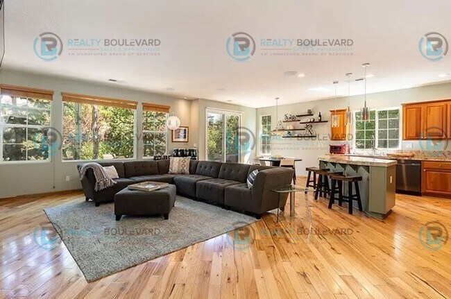 Building Photo - Beautiful 3 bedroom 2 bath house in Sommersett with access to Amenities-Including a clubhouse, re...