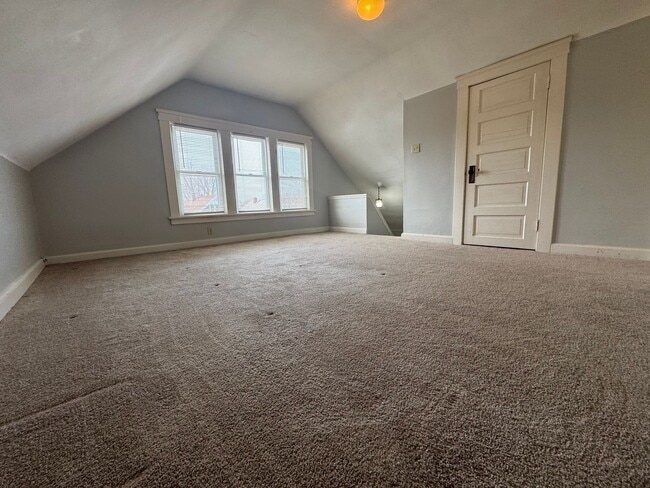 Building Photo - 1285 Cook Ave