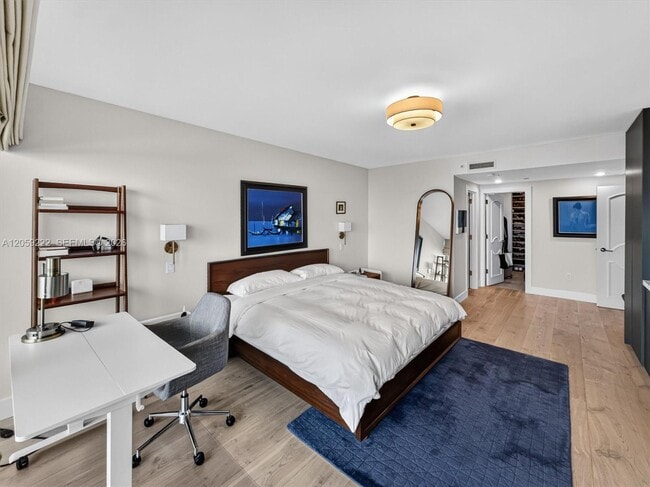 Building Photo - 1455 Ocean Dr