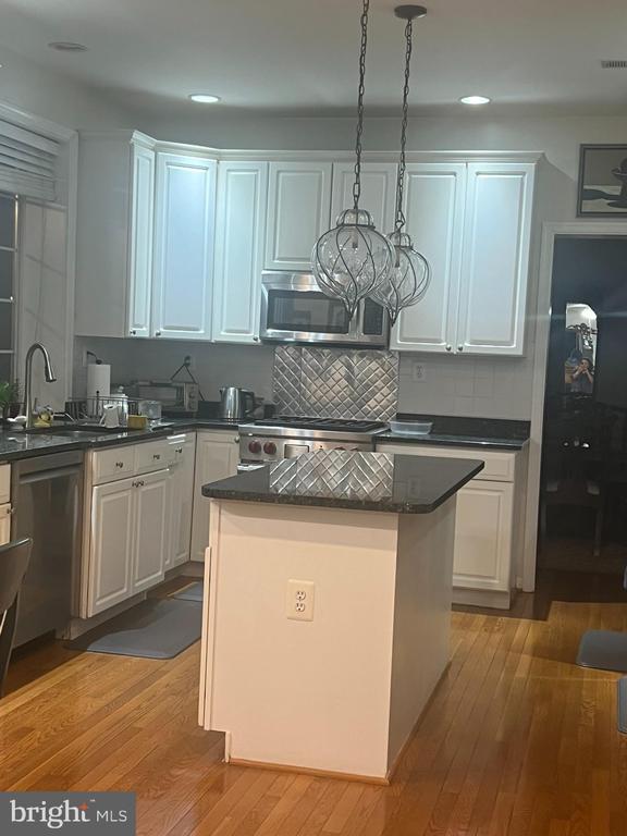 Building Photo - 12429 Willow Falls Dr