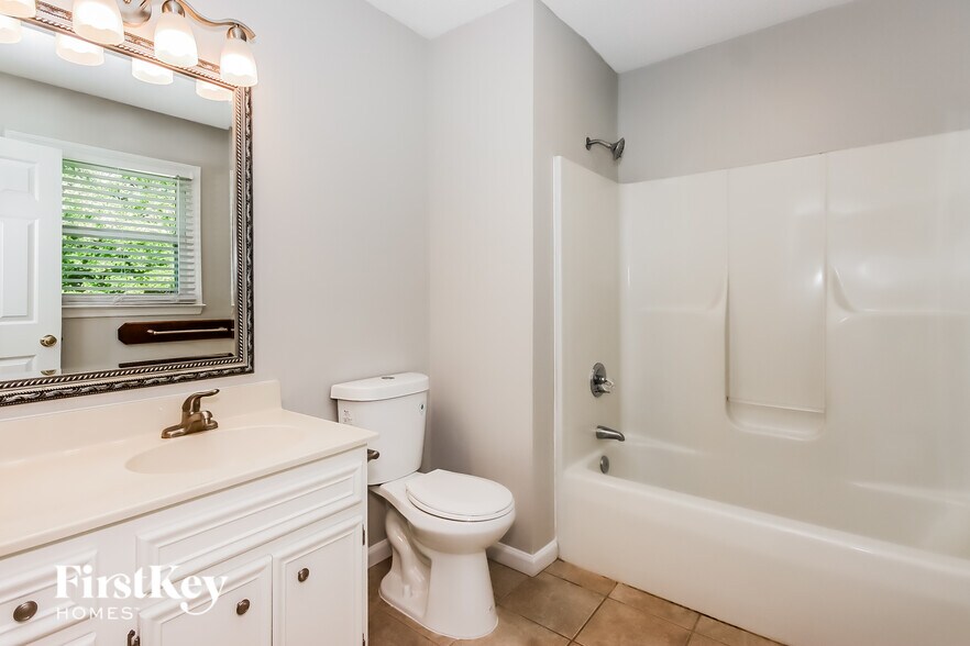 Building Photo - 6917 Forest Manor Dr