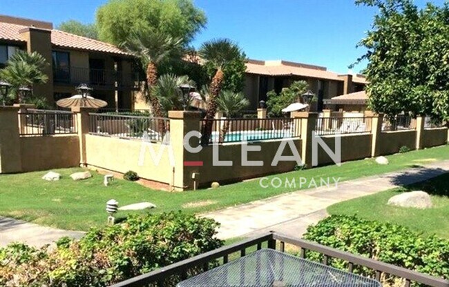Building Photo - Cathedral Springs 2402