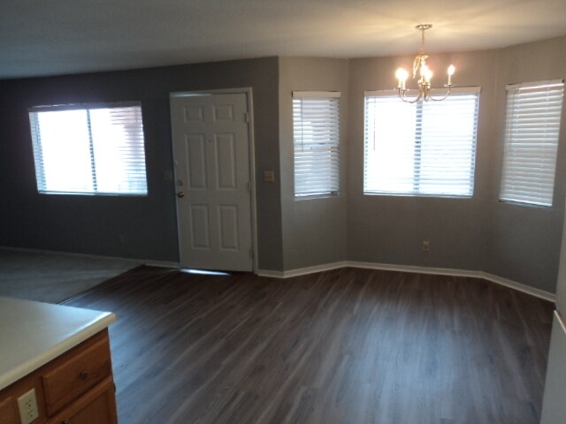 Building Photo - 930 Mesquite Springs Dr