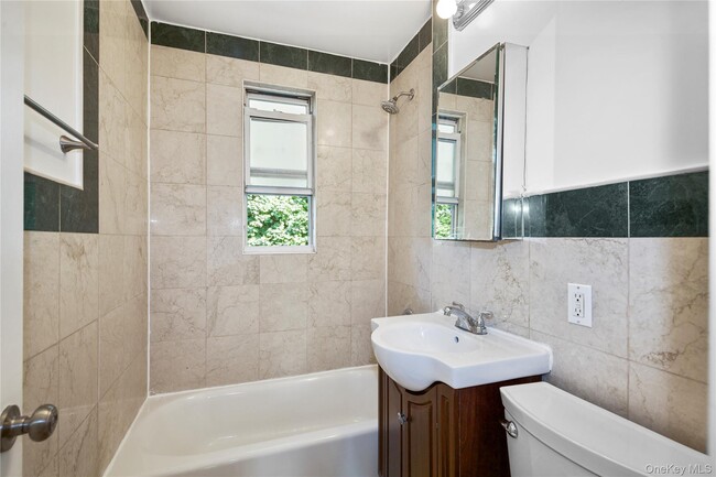 Building Photo - 101 Carpenter Ave