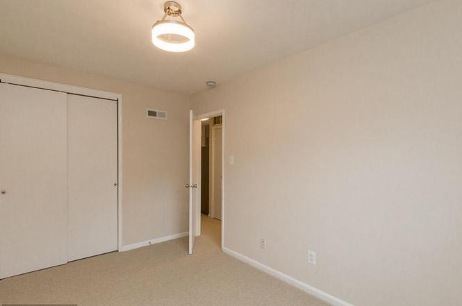 Bedroom 2 - 526 Kenyon Street NW #101