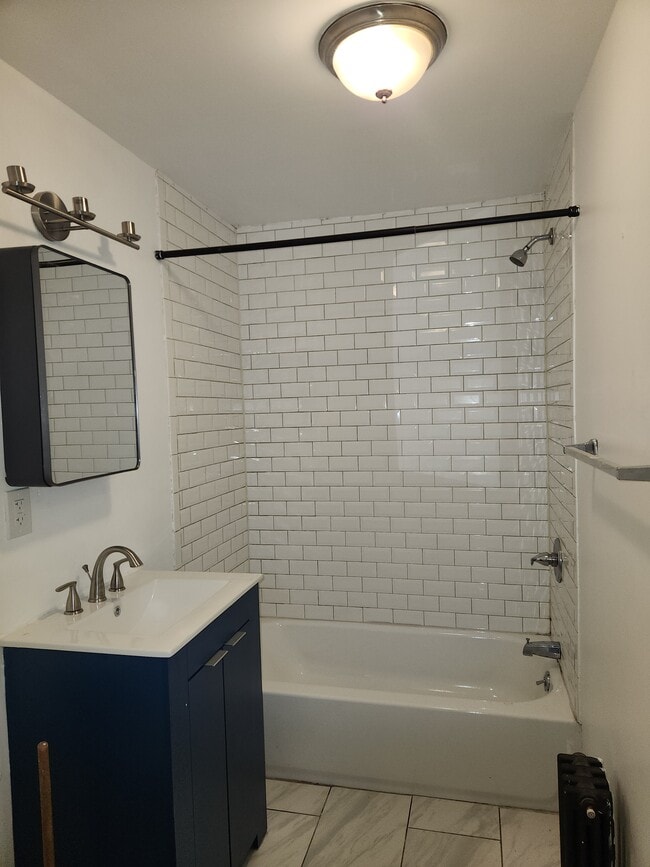 Building Photo - 82 Williams Ave