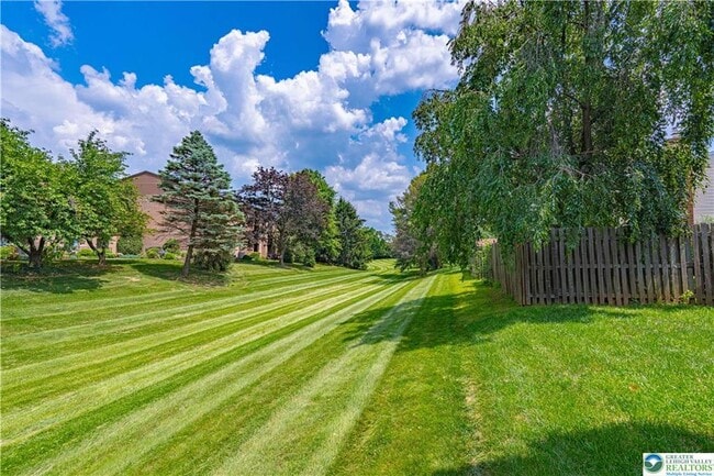 Building Photo - 4531 N Hedgerow Dr