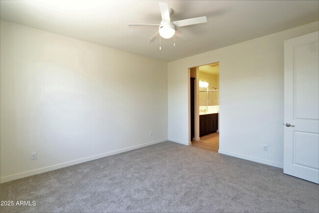 Building Photo - 2313 W Pollack St