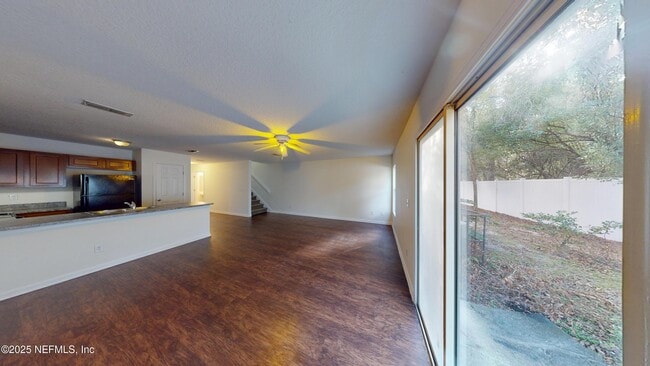 Building Photo - 7126 Timmerman Ln